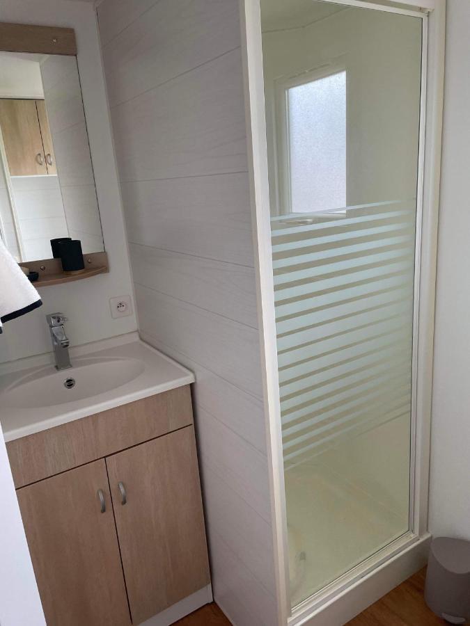 Mobil-Home 4/6 Personnes , Terrasse Couverte ,Piscine Chauffee . Biville-sur-Mer Екстер'єр фото
