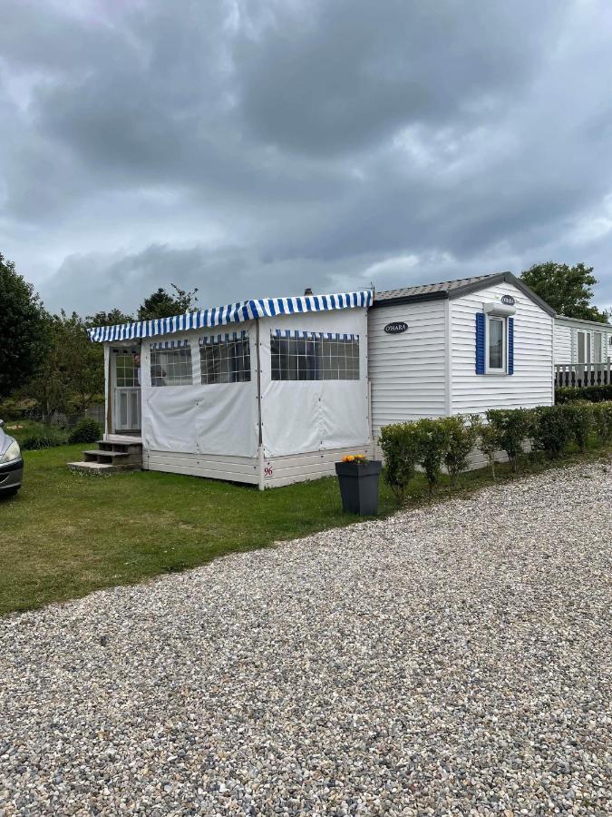 Mobil-Home 4/6 Personnes , Terrasse Couverte ,Piscine Chauffee . Biville-sur-Mer Екстер'єр фото