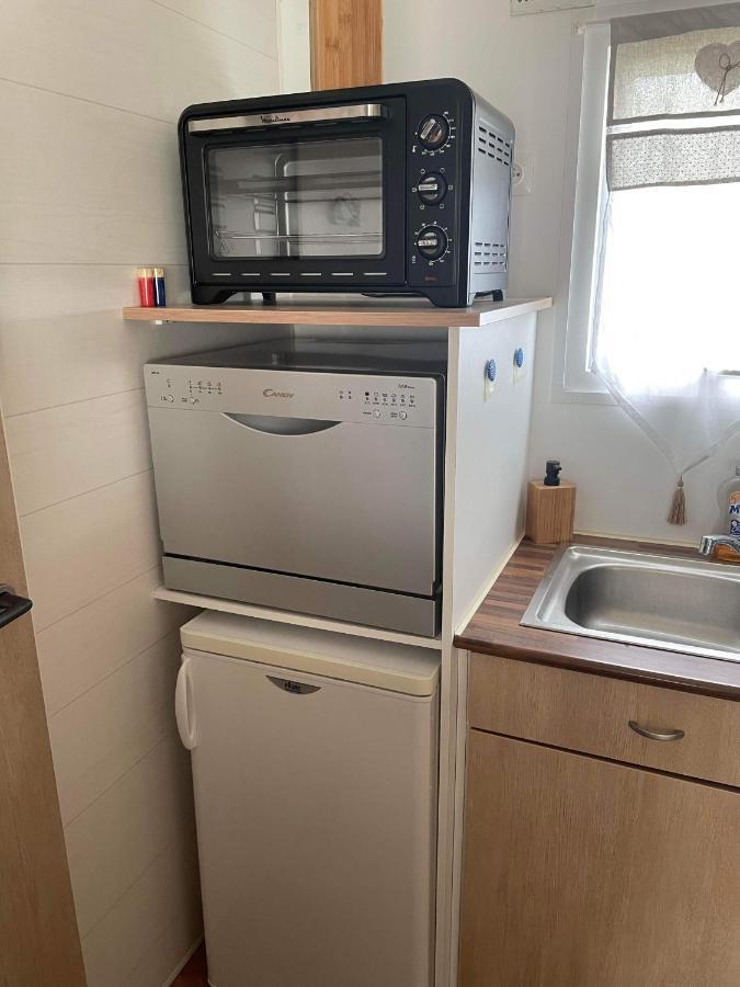 Mobil-Home 4/6 Personnes , Terrasse Couverte ,Piscine Chauffee . Biville-sur-Mer Екстер'єр фото